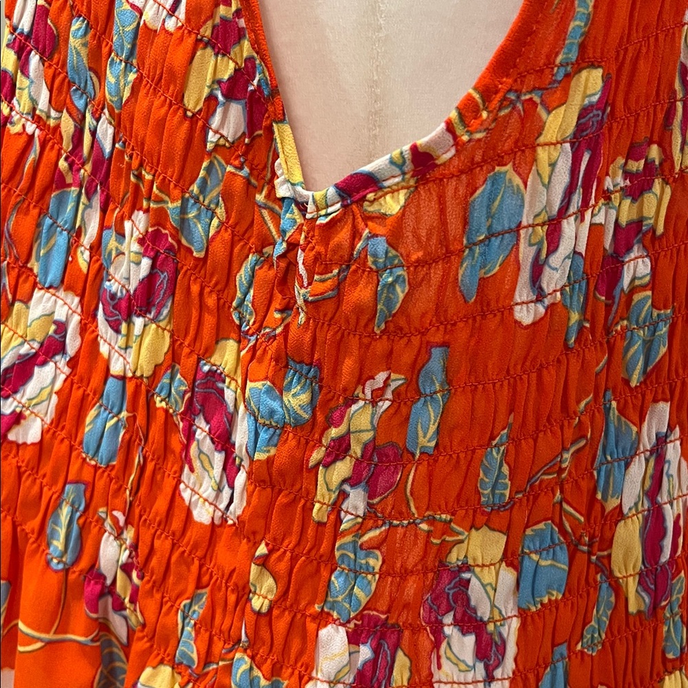 Rose + Olive Floral Sleeveless V-neck Smocked Blouse - Picture 5 of 9
